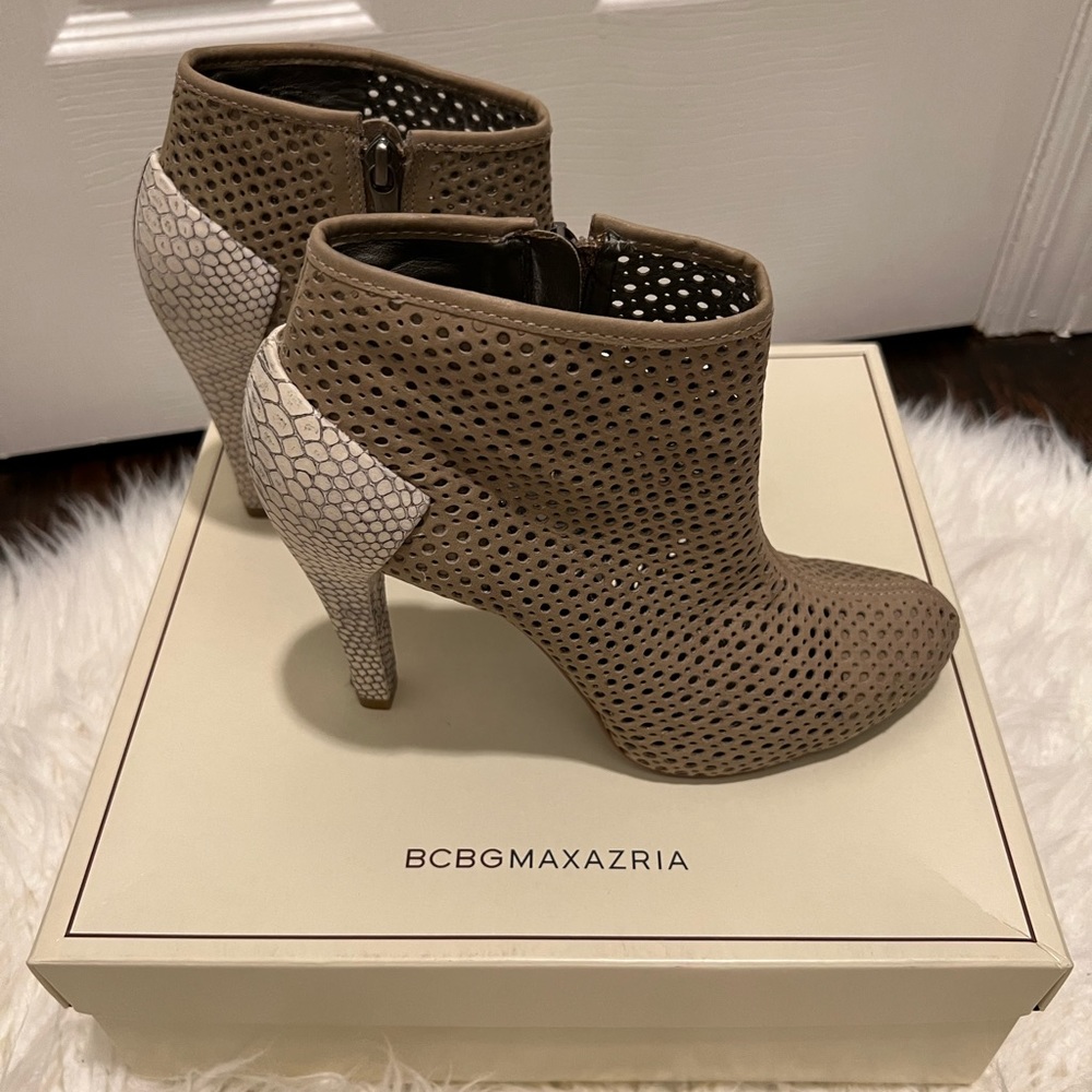BCBGMAXAZRIA Bootie.